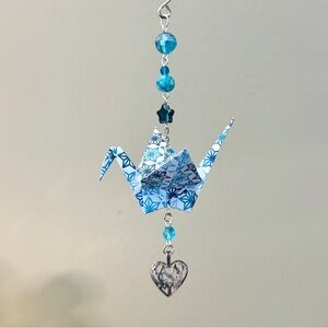 Origami Ornament #2336 - Medium Crane with Heart Charm